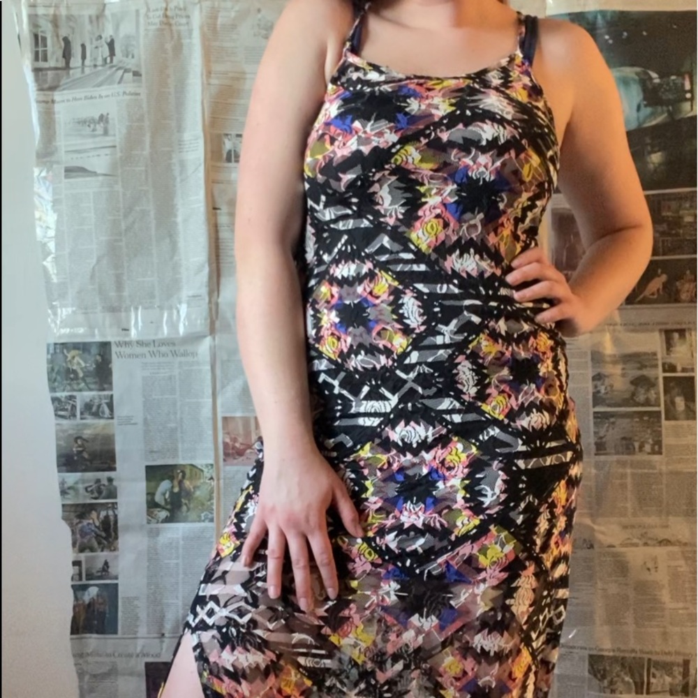 Multi colored tight dress with crossback size M!